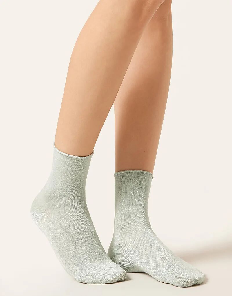 Блестящие носки Calzedonia в цвете «кварцево-зеленый»
Блестящие носки Calzedonia в цвете «кварцево-зеленый»