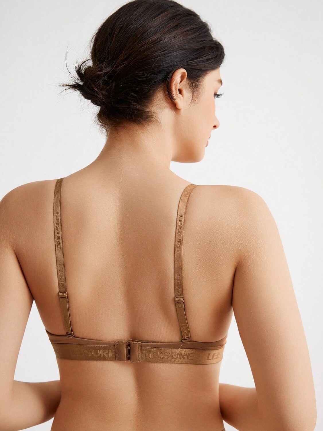 Женский бюстгальтер Leisure, однотонный, плетеные бретели Shein, кофейно-коричневый
Женский бюстгальтер Leisure, однотонный, плетеные бретели Shein, кофейно-коричневый