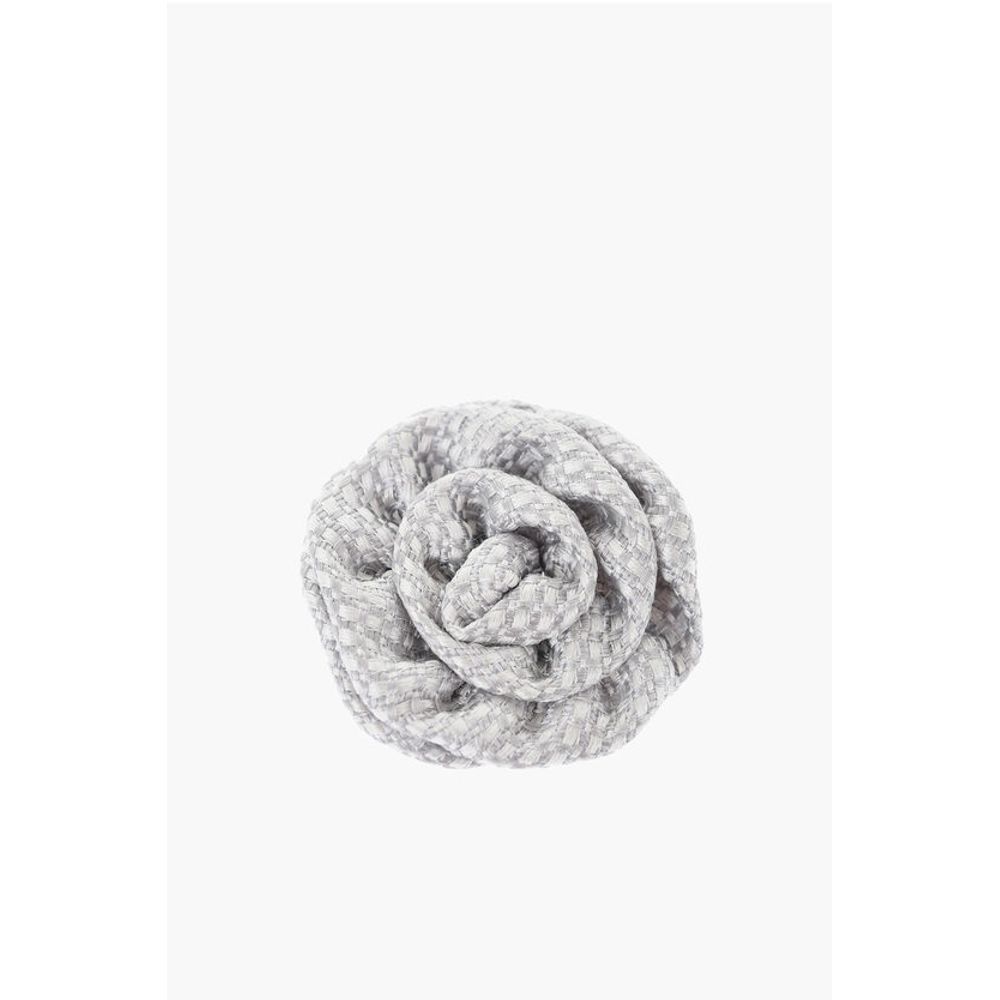 Вышитая шелковая брошь на лацкан Corneliani, серый
Вышитая шелковая брошь на лацкан Corneliani, серый