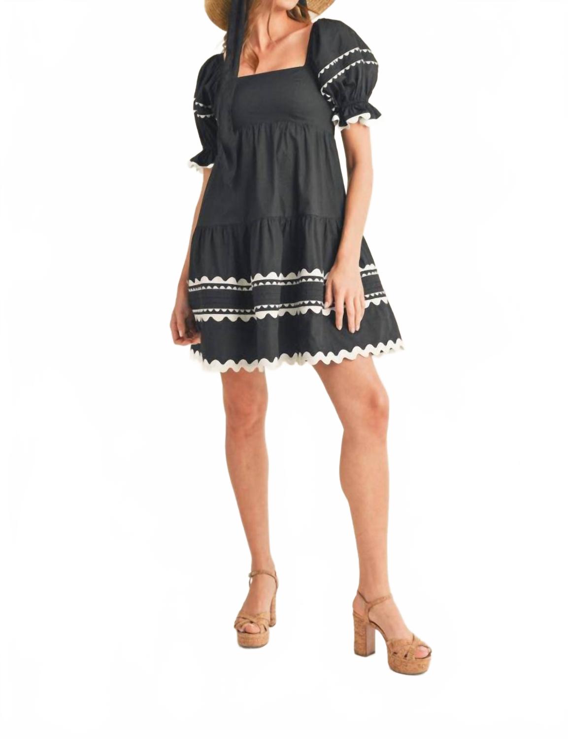 Грейс Рик Рак платье-бэбидолл мини в черном &merci
Грейс Рик Рак платье-бэбидолл мини в черном &merci