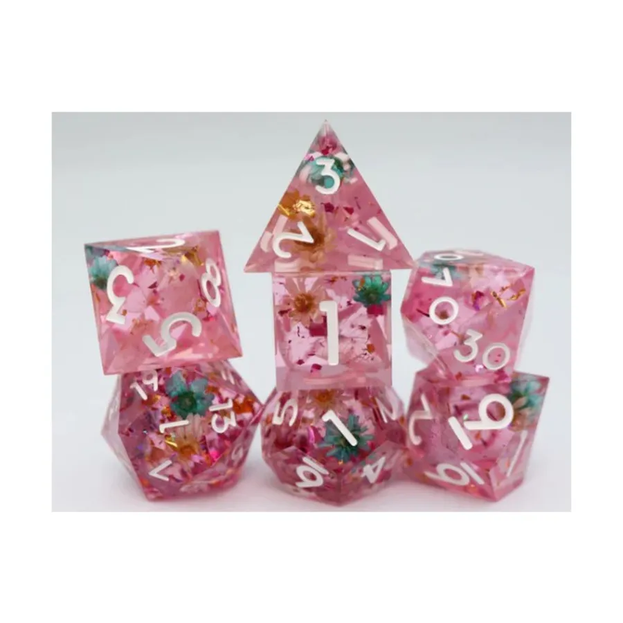 Набор Sharp Edge Resin Poly — цветочный ветер с белым (7), Dice Sets - Sharp Edge & Assorted (Foam Brain Games)
Набор Sharp Edge Resin Poly — цветочный ветер с белым (7), Dice Sets - Sharp Edge & Assorted (Foam Brain Games)