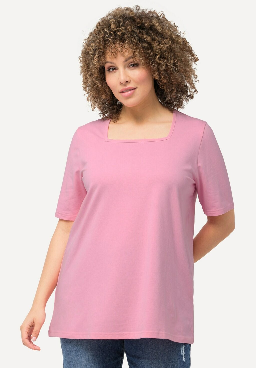 Базовая футболка CARREE AUSSCHNITT HALBARM Ulla Popken, розовый
Базовая футболка CARREE AUSSCHNITT HALBARM Ulla Popken, розовый