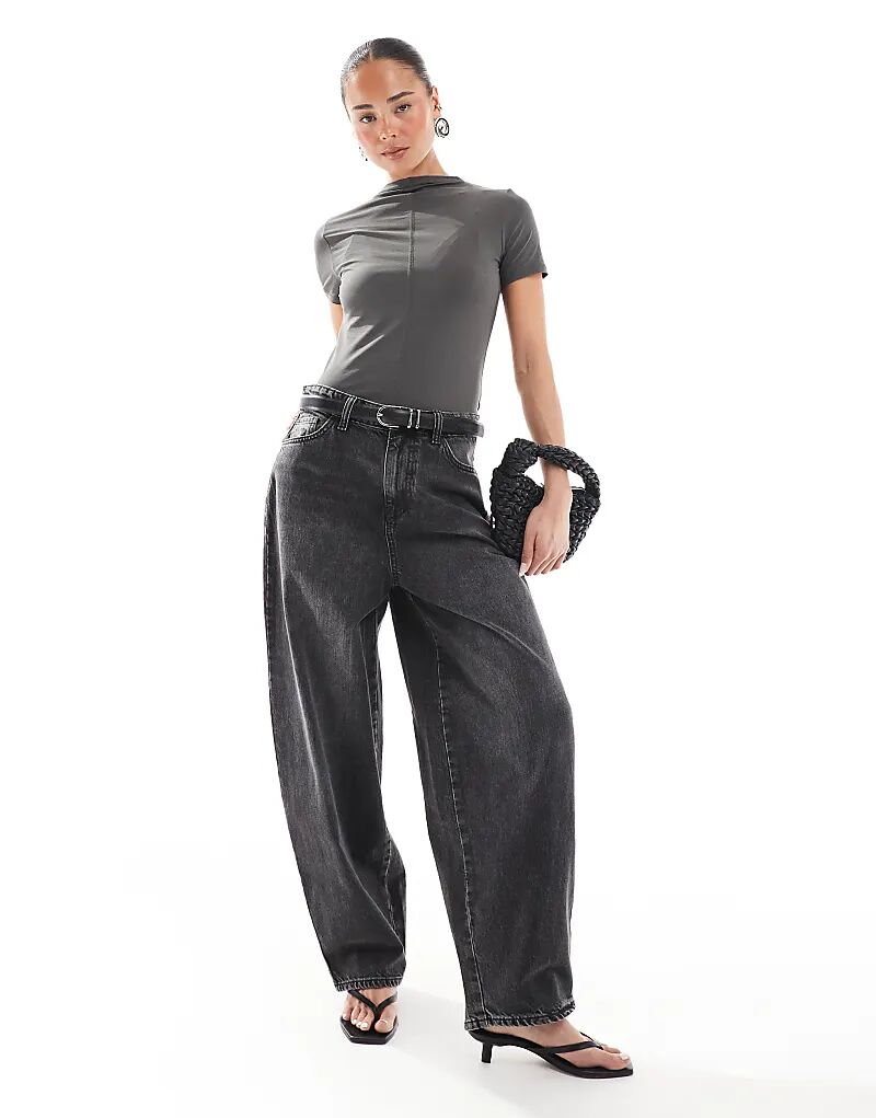 Широкие джинсы черного цвета Miss Selfridge
Широкие джинсы черного цвета Miss Selfridge