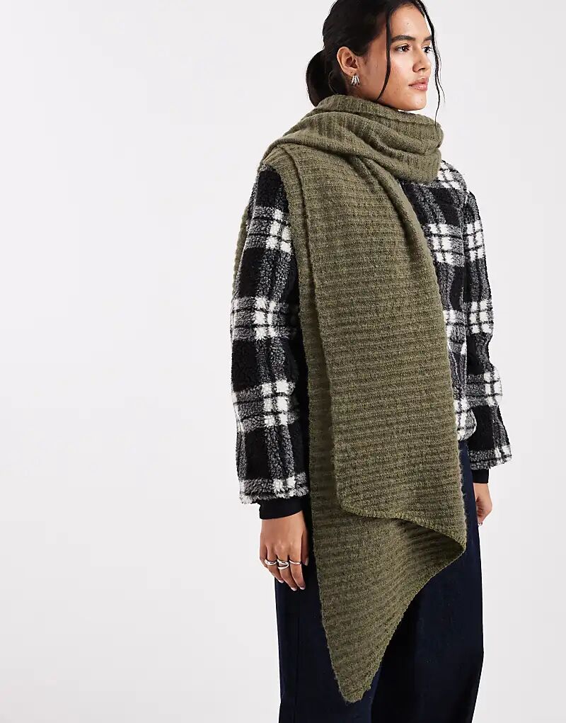 Супермягкий ребристый шарф Pieces темно-оливкового цвета
Супермягкий ребристый шарф Pieces темно-оливкового цвета