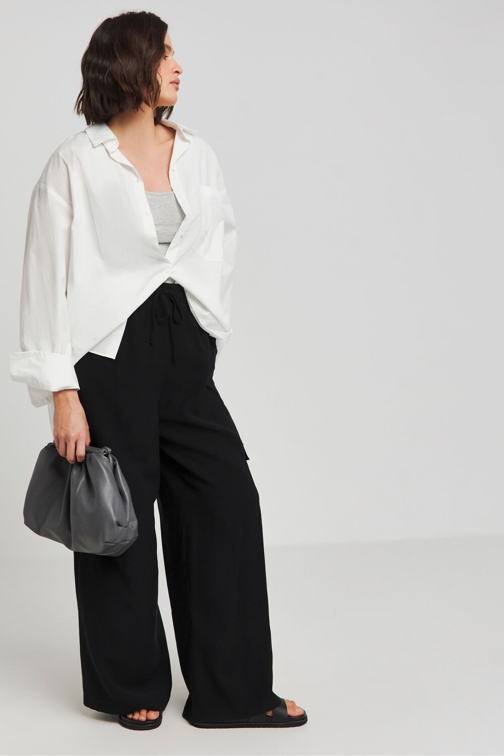 Универсальные широкие брюки на шнурке на талии Simply Be, черный
Универсальные широкие брюки на шнурке на талии Simply Be, черный