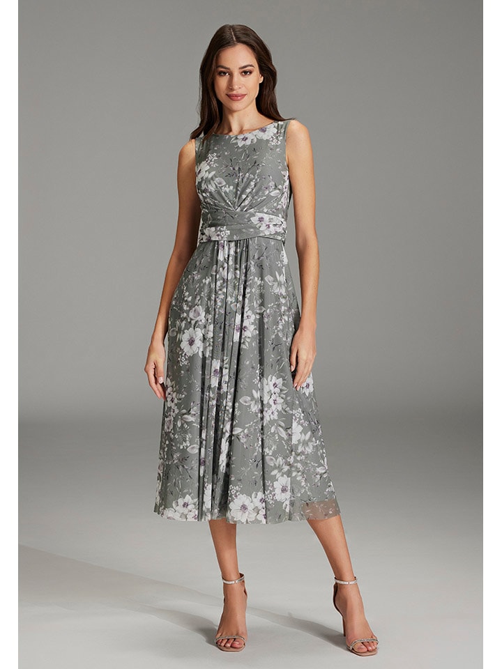 Платье до колена SWING
Платье до колена SWING