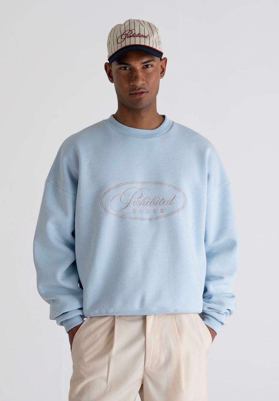 Толстовка PROHIBITED FIVE-STAR CREW NECK, Blue, Синий, Толстовка PROHIBITED FIVE-STAR CREW NECK, Blue
Толстовка PROHIBITED FIVE-STAR CREW NECK, Blue, Синий, Толстовка PROHIBITED FIVE-STAR CREW NECK, Blue