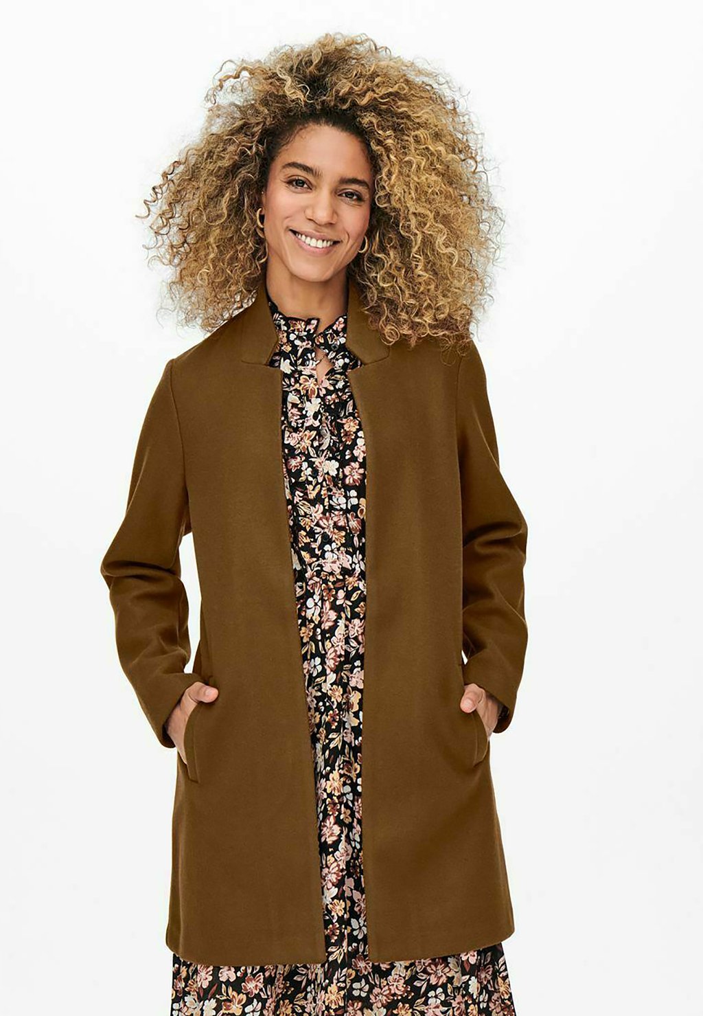 Классическое пальто HIGH NECK ONLY, коричневый
Классическое пальто HIGH NECK ONLY, коричневый