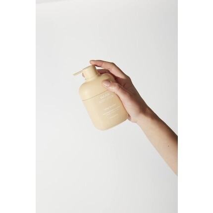 Лосьон для тела, 250 мл, натуральные ингредиенты, без силиконов и парабенов, аромат дикой орхидеи, Haan
Лосьон для тела, 250 мл, натуральные ингредиенты, без силиконов и парабенов, аромат дикой орхидеи, Haan