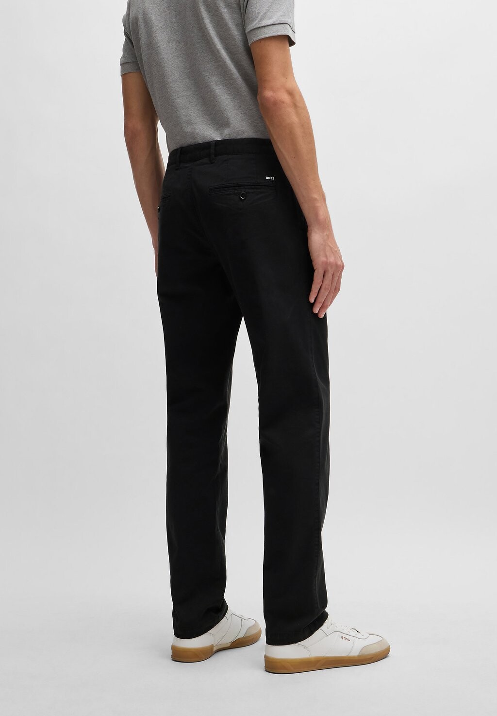 Чиносы BOSS, черный
Чиносы BOSS, черный