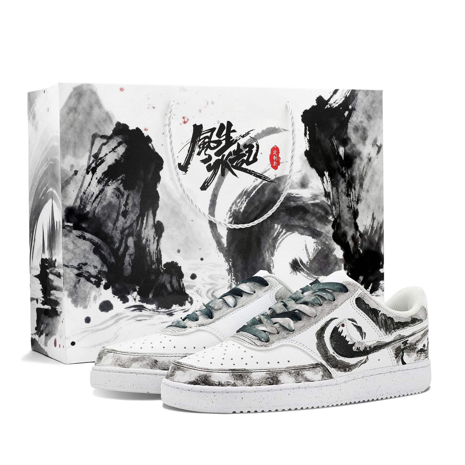 Nike Кроссовки для скейтбординга Court Vision 1 Cloud Ink And Serenity с устойчивым к истиранию верхом, унисекс, черные
Nike Кроссовки для скейтбординга Court Vision 1 Cloud Ink And Serenity с устойчивым к истиранию верхом, унисекс, черные