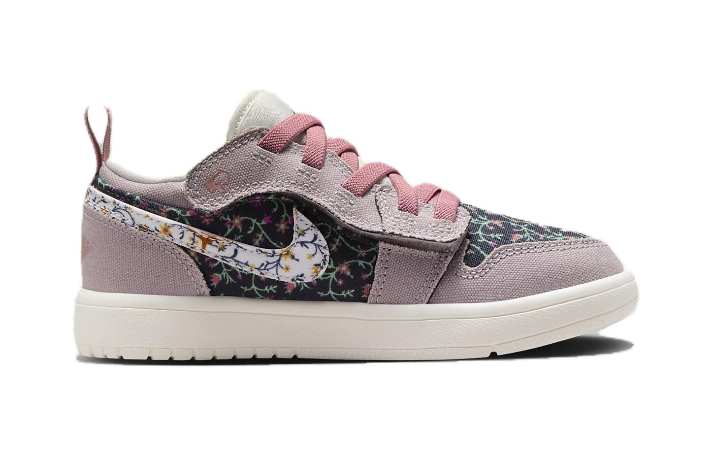 Jordan Air Jordan 1 Детские баскетбольные кроссовки BP, Pink
Jordan Air Jordan 1 Детские баскетбольные кроссовки BP, Pink