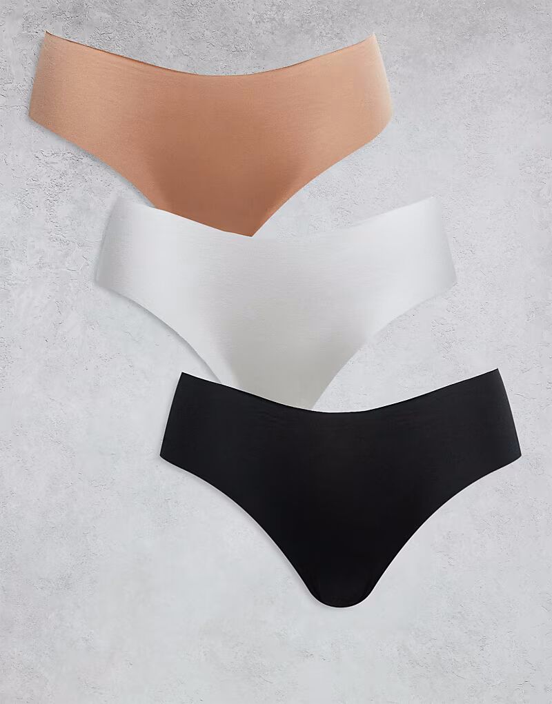 ASOS DESIGN, 3 пары трусиков-бразильеров без VPL и кружевных трусиков черного, белого и бежевого цветов
ASOS DESIGN, 3 пары трусиков-бразильеров без VPL и кружевных трусиков черного, белого и бежевого цветов