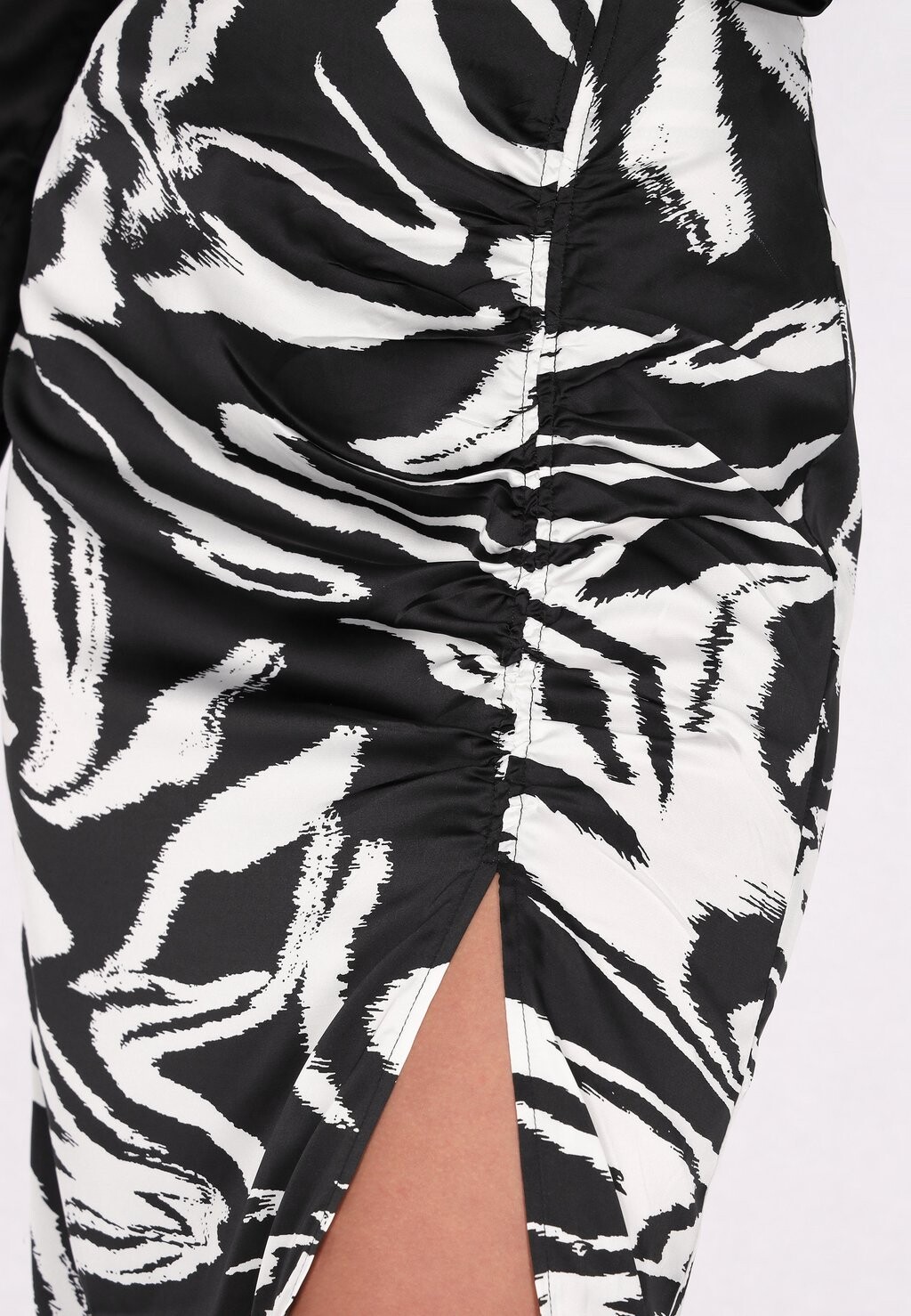 Юбка-карандаш faina, черный
Юбка-карандаш faina, черный