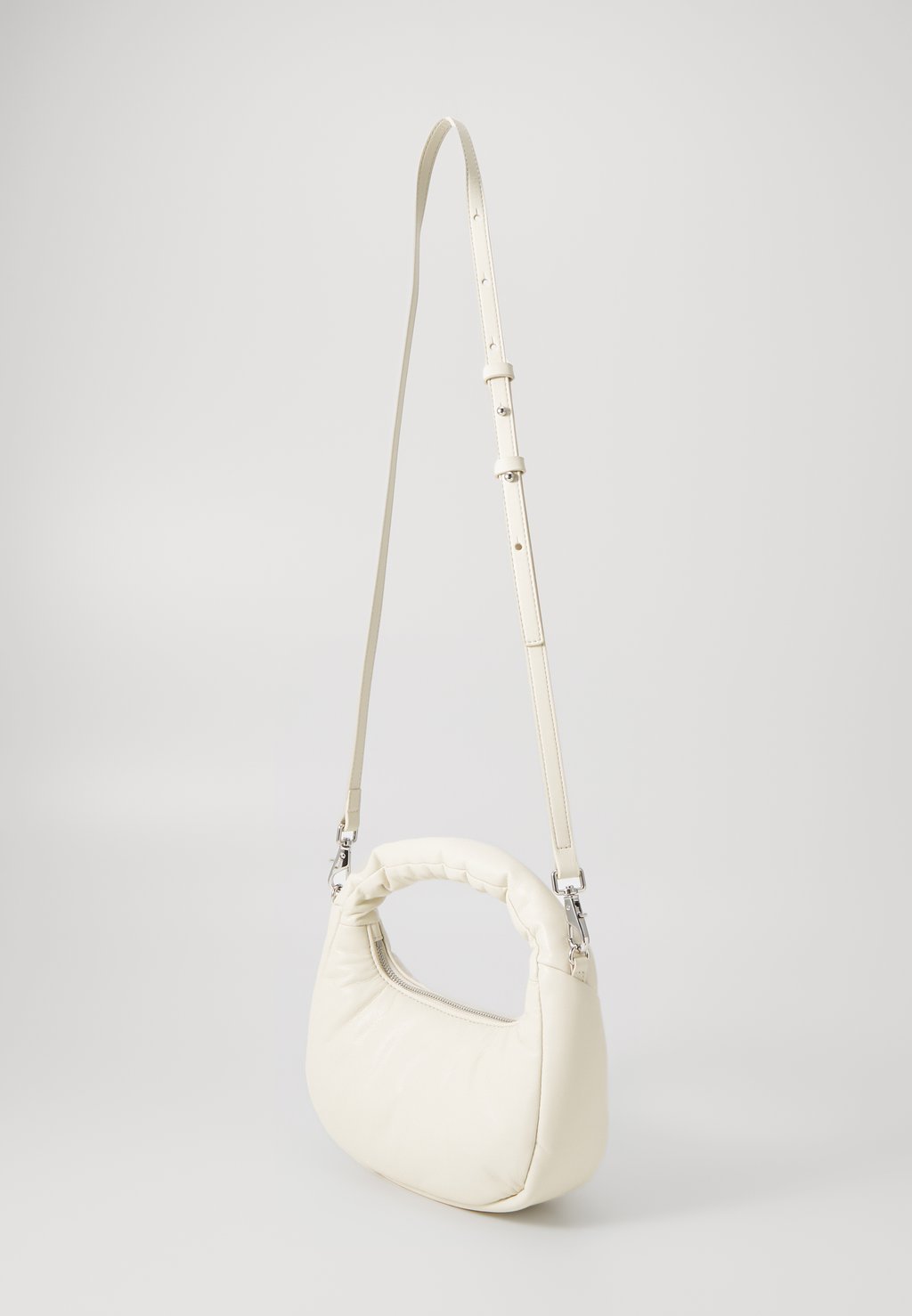 Сумка PILLOW MINI HOBO Tommy Jeans, молочный, Белый, Сумка PILLOW MINI HOBO Tommy Jeans, молочный
Сумка PILLOW MINI HOBO Tommy Jeans, молочный, Белый, Сумка PILLOW MINI HOBO Tommy Jeans, молочный