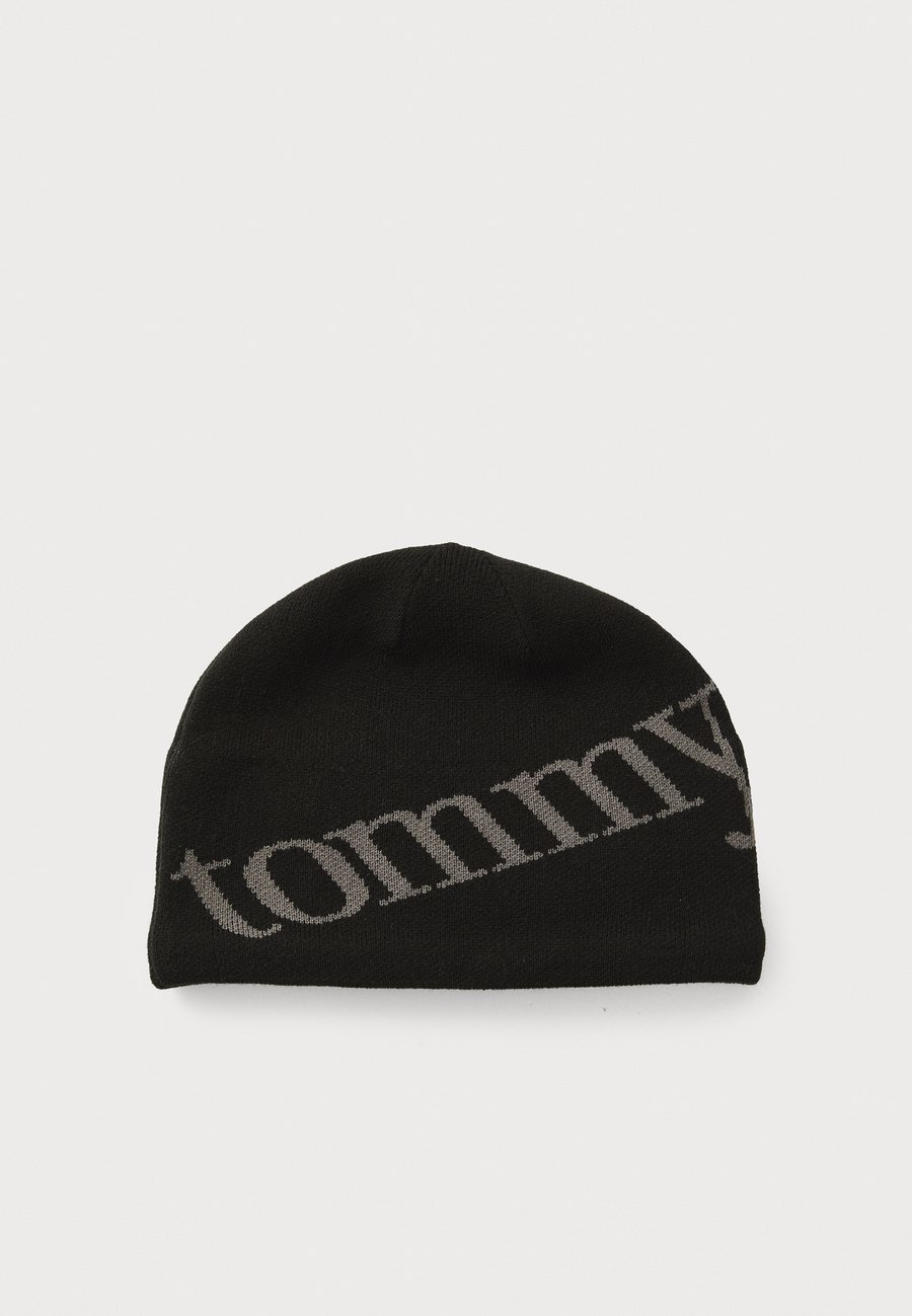 Шапка Tommy Jeans SCRIPT SKULL BEANIE, Black
Шапка Tommy Jeans SCRIPT SKULL BEANIE, Black