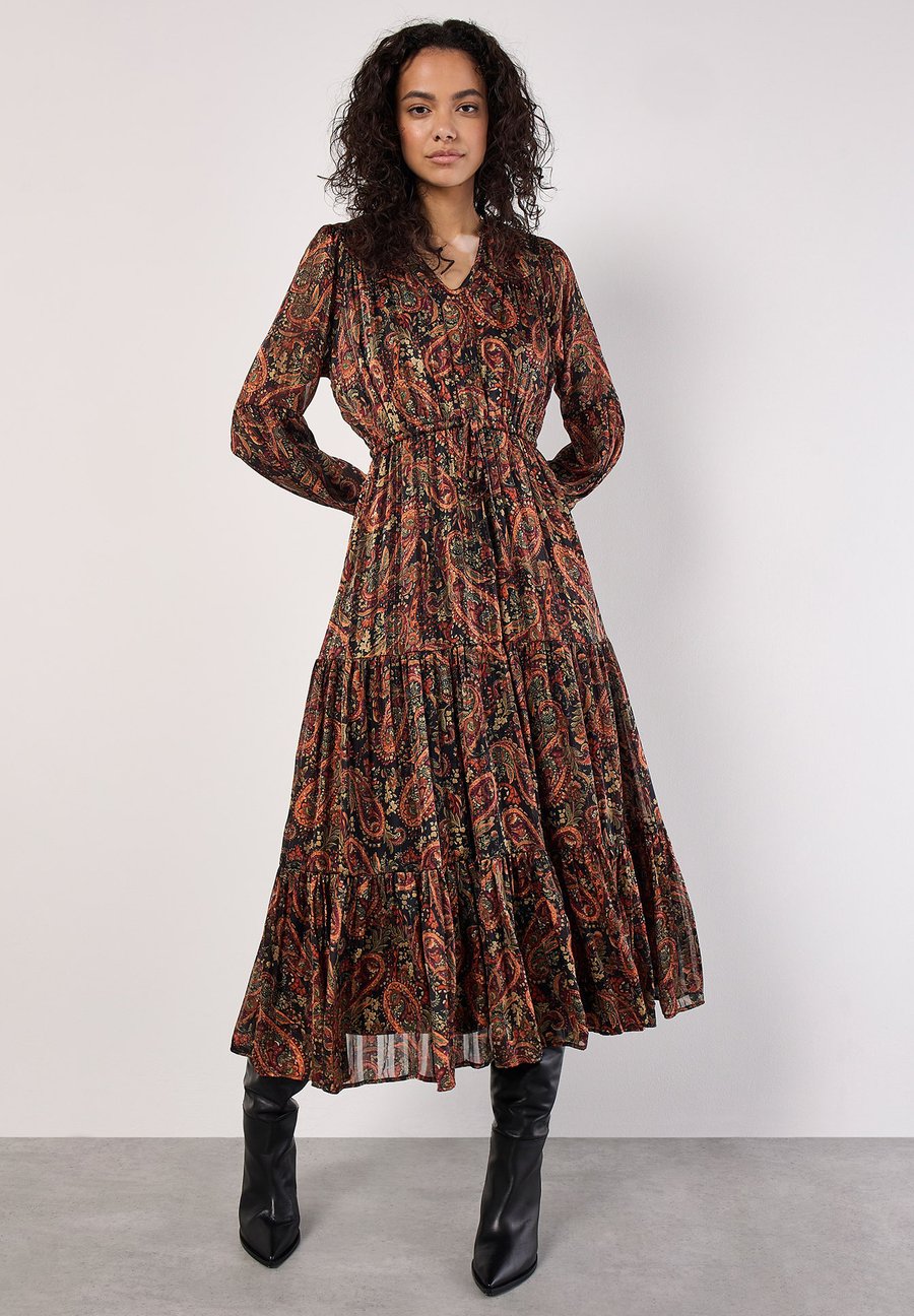 Платье Apricot PAISLEY SPARKLE, Black
Платье Apricot PAISLEY SPARKLE, Black