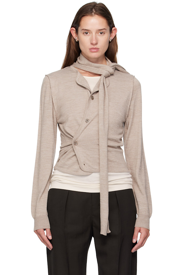 Lemaire Бежевый шарф, скрученный кардиган
Lemaire Бежевый шарф, скрученный кардиган