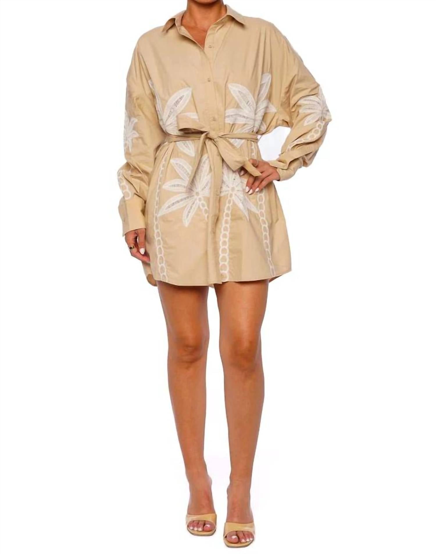 Ари Вышитое платье с поясом в бежевом Hemant & Nandita 
Ари Вышитое платье с поясом в бежевом Hemant & Nandita