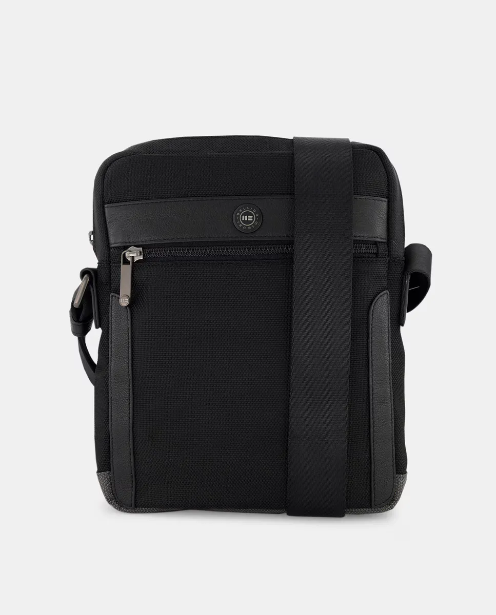 Большая кожаная сумка через плечо Bellido, черный
Большая кожаная сумка через плечо Bellido, черный