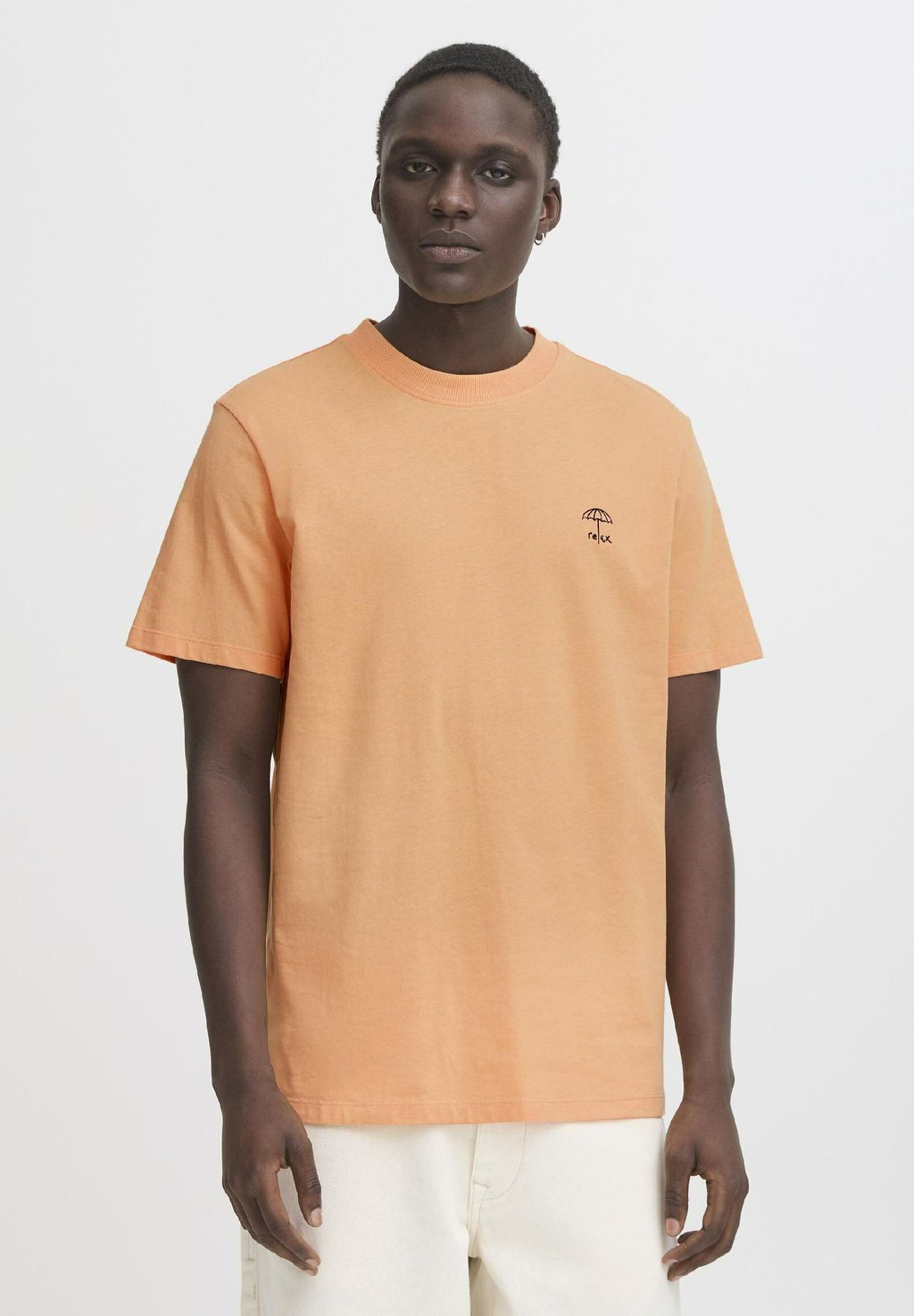 Базовая футболка BHJENS Blend, оранжевый
Базовая футболка BHJENS Blend, оранжевый