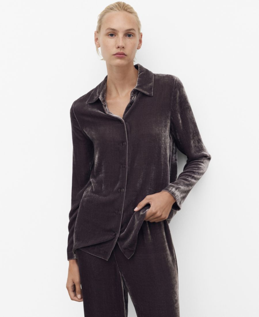 Женская шелковая бархатная пижамная рубашка MANGO, Blackberry
Женская шелковая бархатная пижамная рубашка MANGO, Blackberry