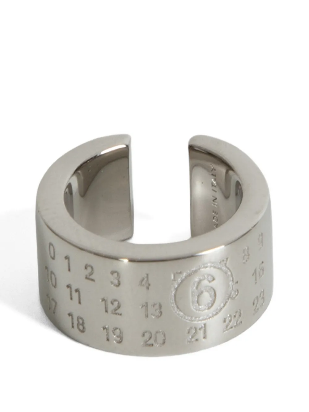 Серьга-кафф с гравировкой Mm6 Maison Margiela, серебряный
Серьга-кафф с гравировкой Mm6 Maison Margiela, серебряный