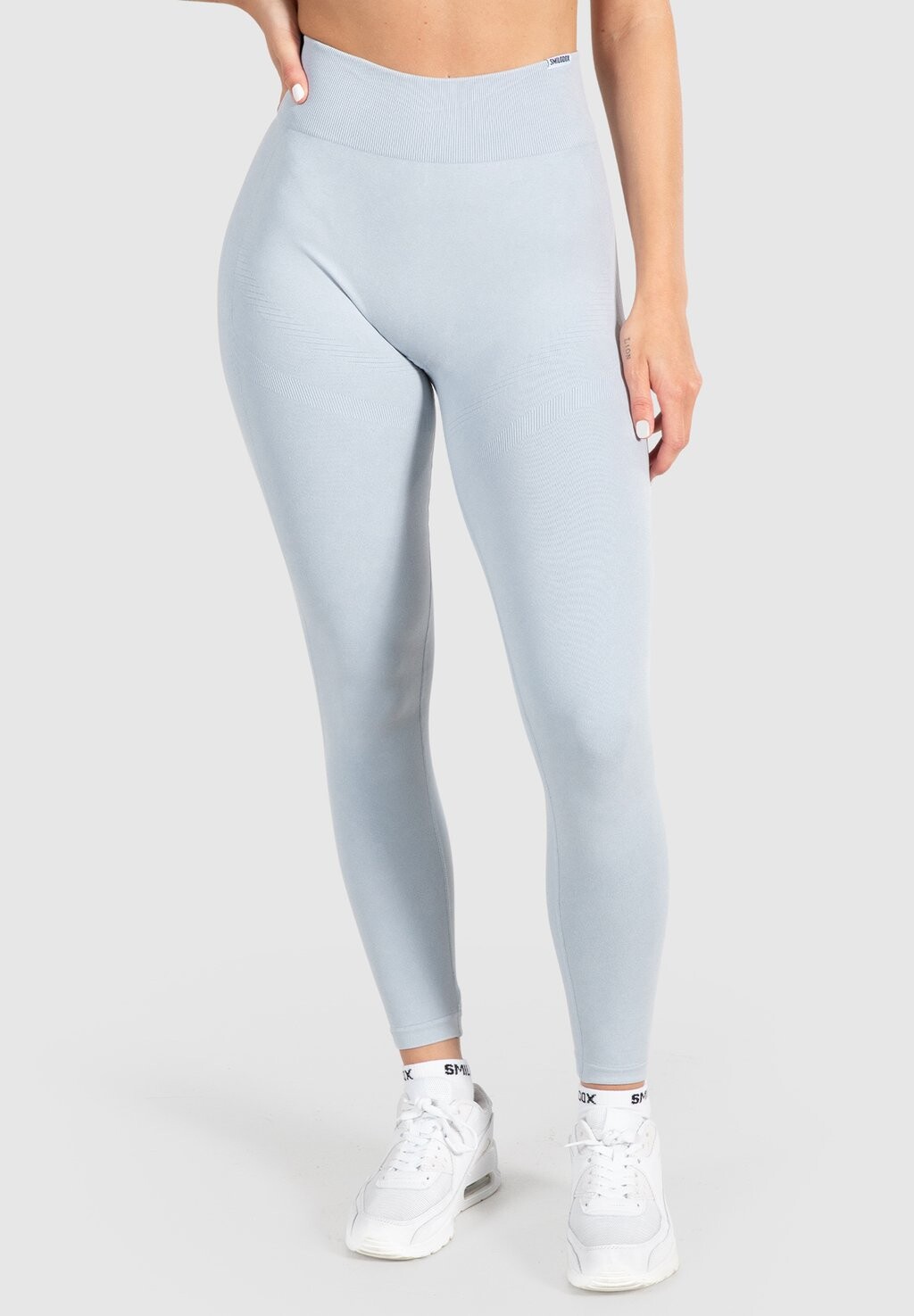 Леггинсы BATIK SCRUNCH Smilodox, цвет hellblau
Леггинсы BATIK SCRUNCH Smilodox, цвет hellblau