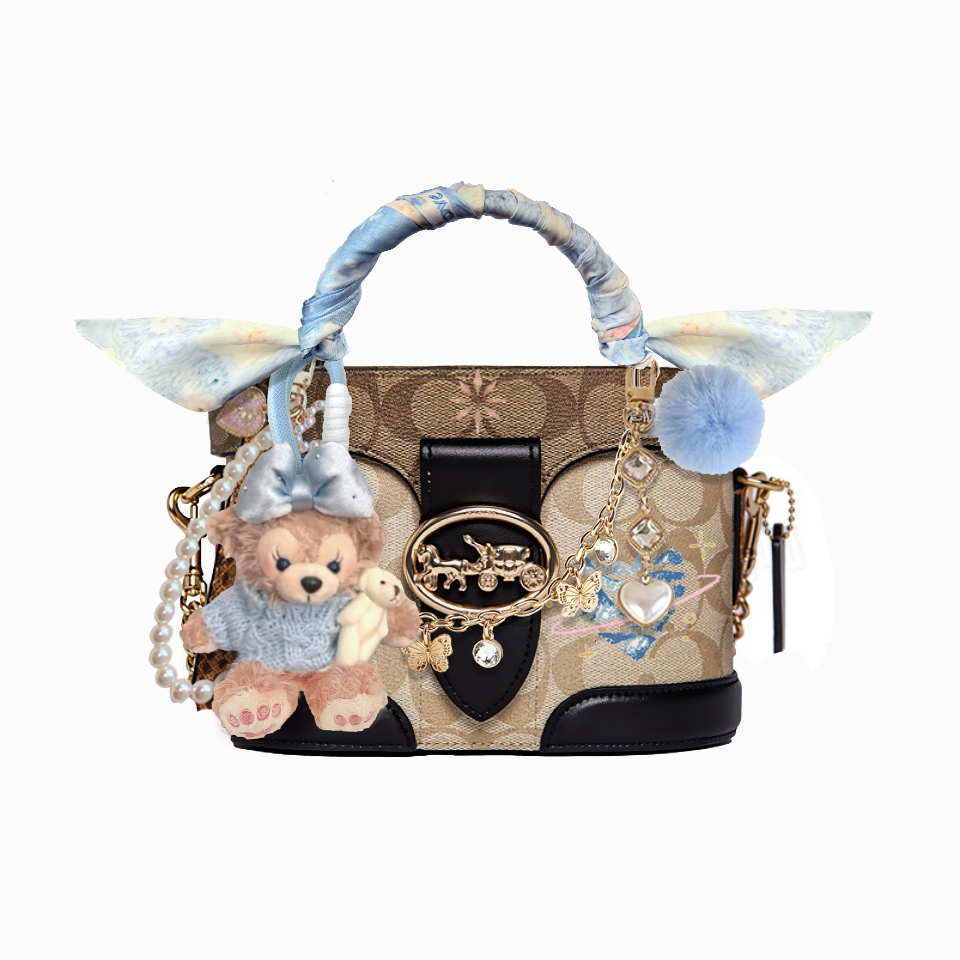 COACH Кожаная ветронепроницаемая сумка через плечо с ручной росписью, Whispering Hyacinth
COACH Кожаная ветронепроницаемая сумка через плечо с ручной росписью, Whispering Hyacinth