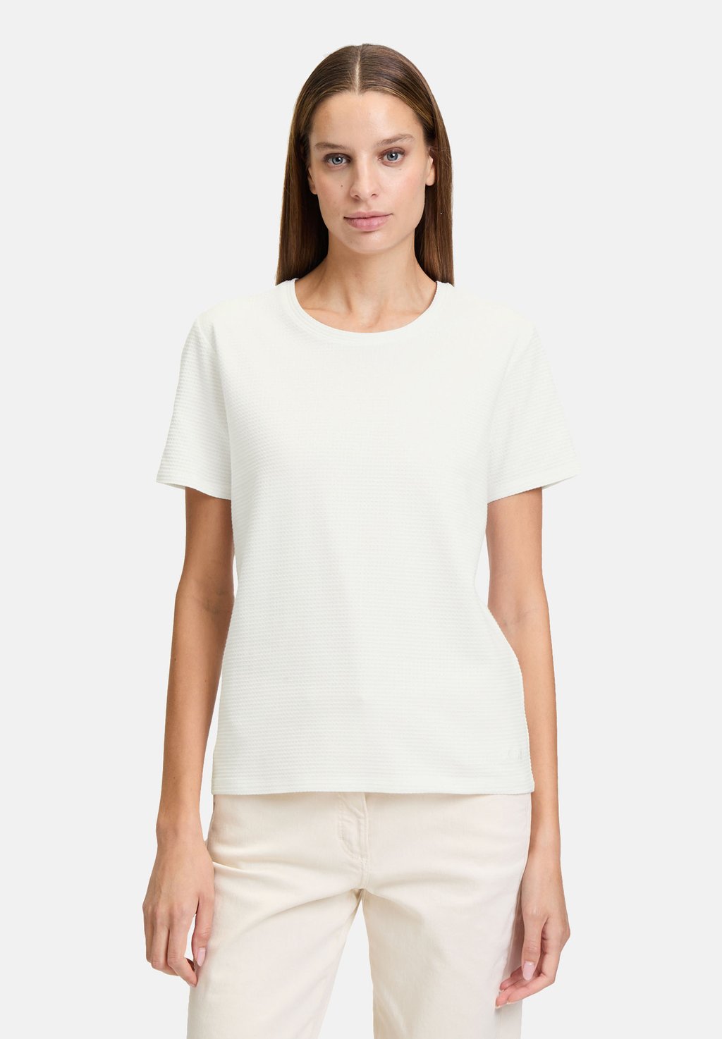 Базовая футболка MIT STRUKTUR Betty Barclay, белый
Базовая футболка MIT STRUKTUR Betty Barclay, белый