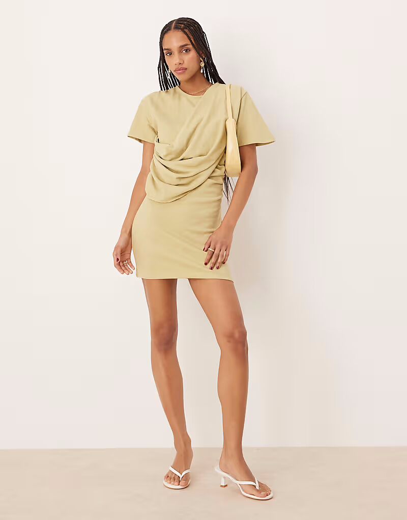 ASOS DESIGN фактурное мини-платье с короткими рукавами и драпировкой спереди оливкового цвета
ASOS DESIGN фактурное мини-платье с короткими рукавами и драпировкой спереди оливкового цвета