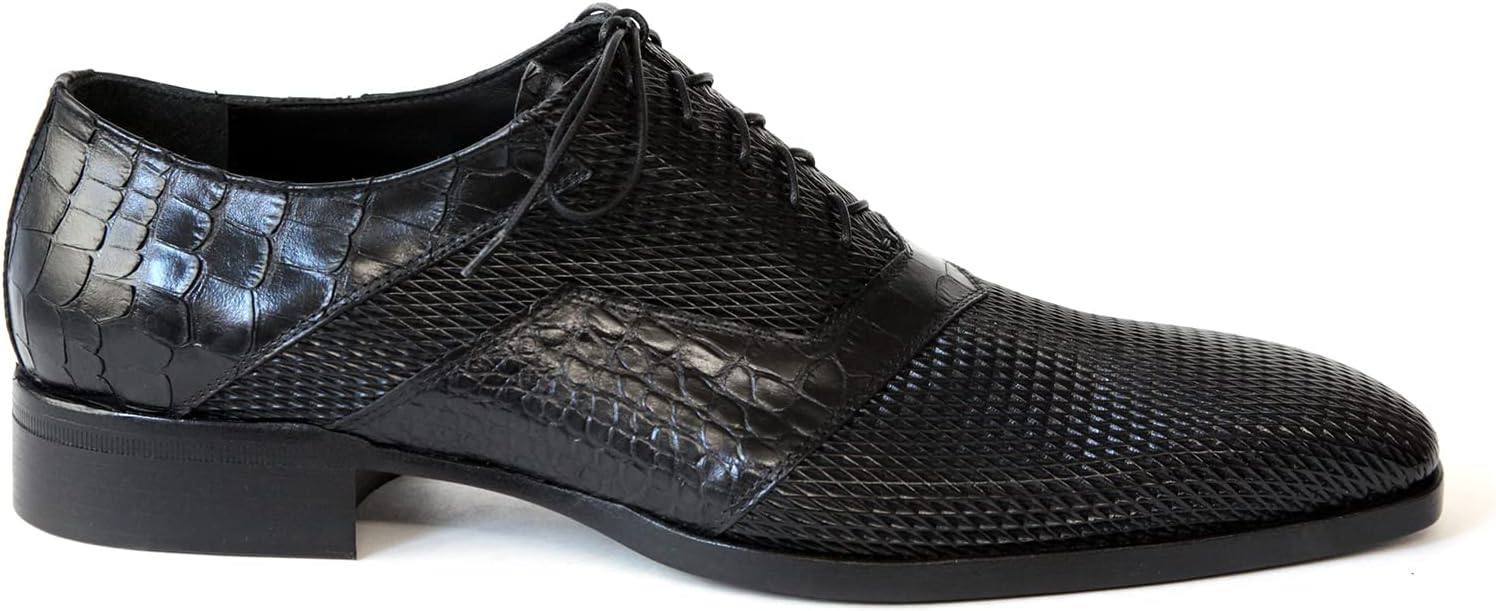 Итальянские черные кожаные туфли с лазерной печатью и двумя пряжками Jo Ghost
Итальянские черные кожаные туфли с лазерной печатью и двумя пряжками Jo Ghost