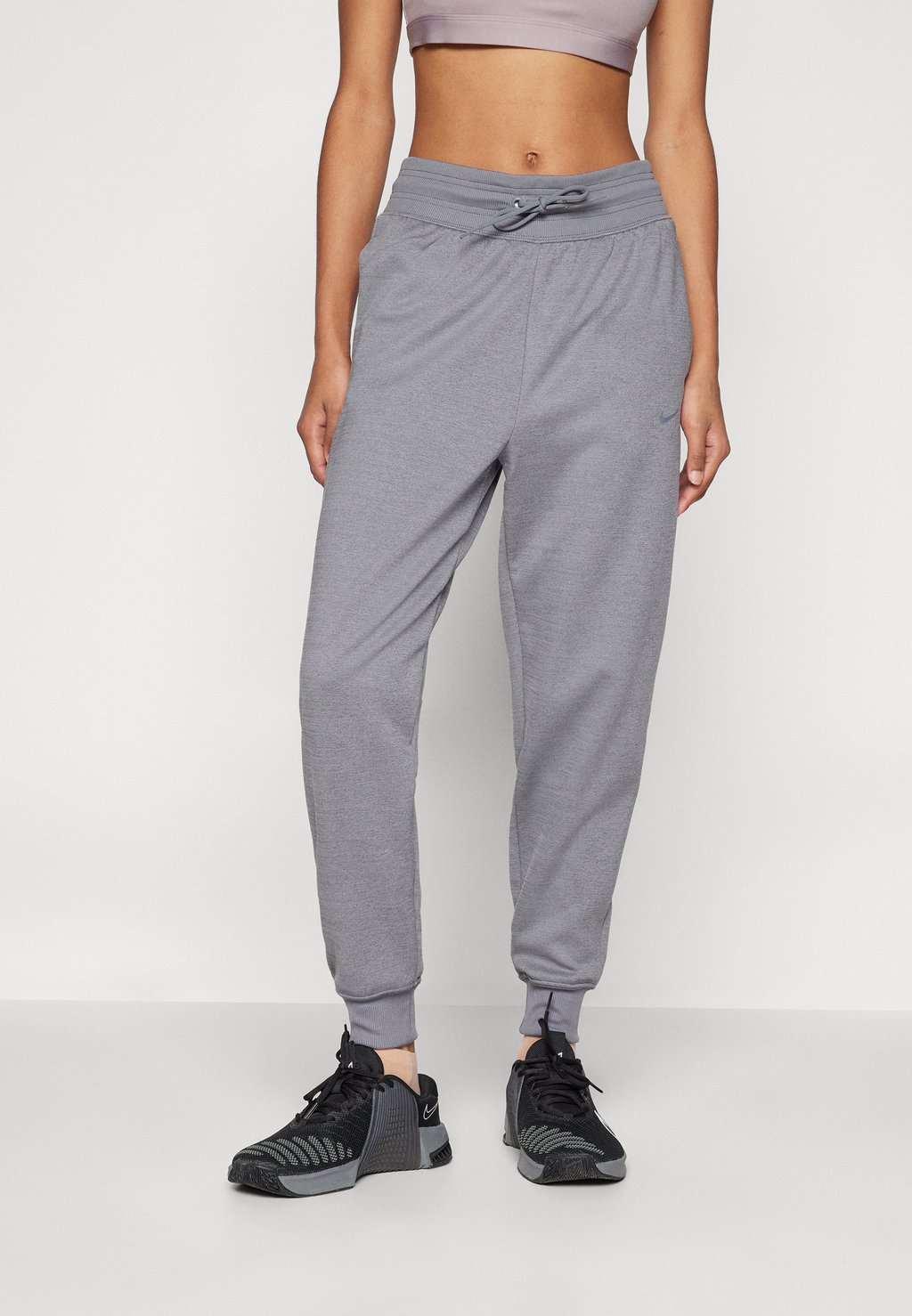 Спортивные брюки ONE JOGGER PANT Nike Performance, серый
Спортивные брюки ONE JOGGER PANT Nike Performance, серый