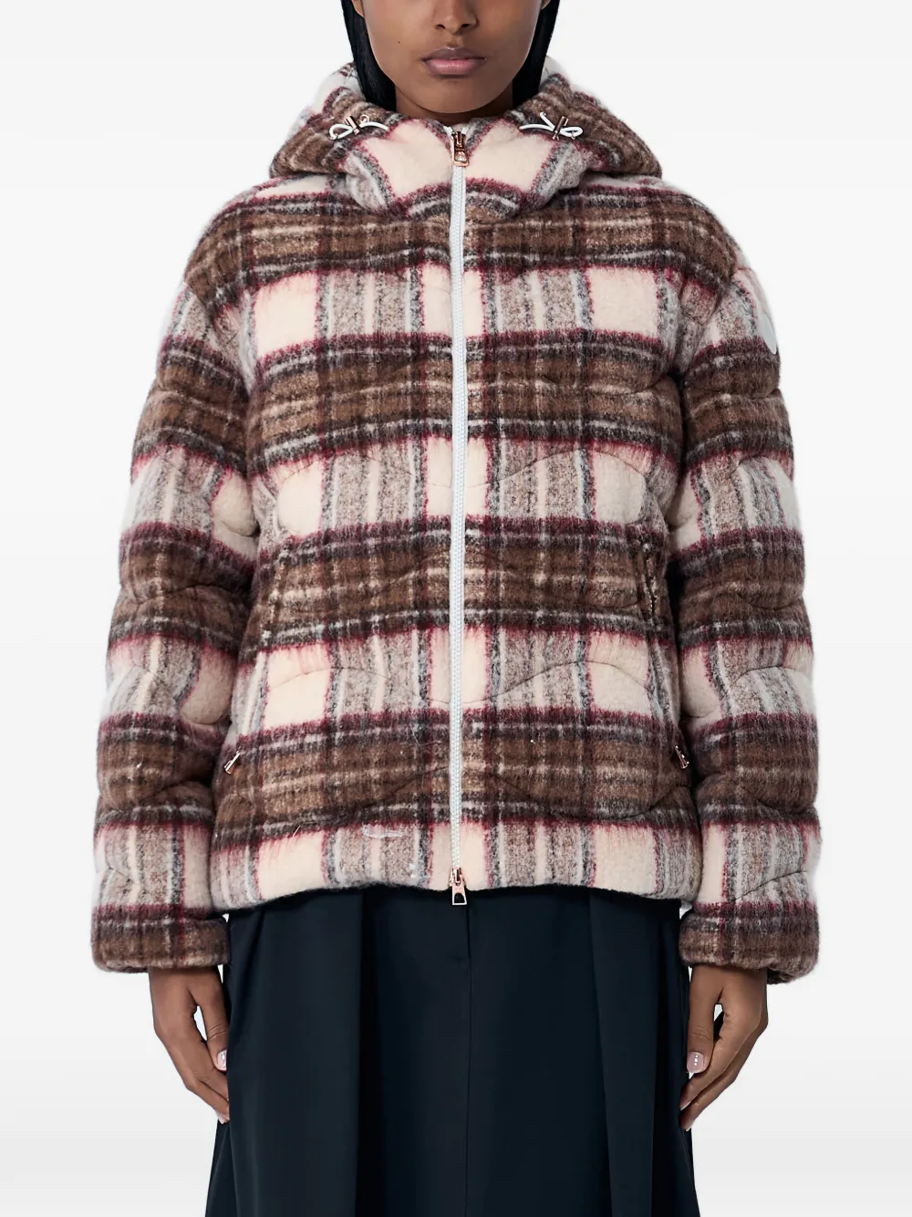 Фланелевая стеганая куртка Moncler, коричневый
Фланелевая стеганая куртка Moncler, коричневый