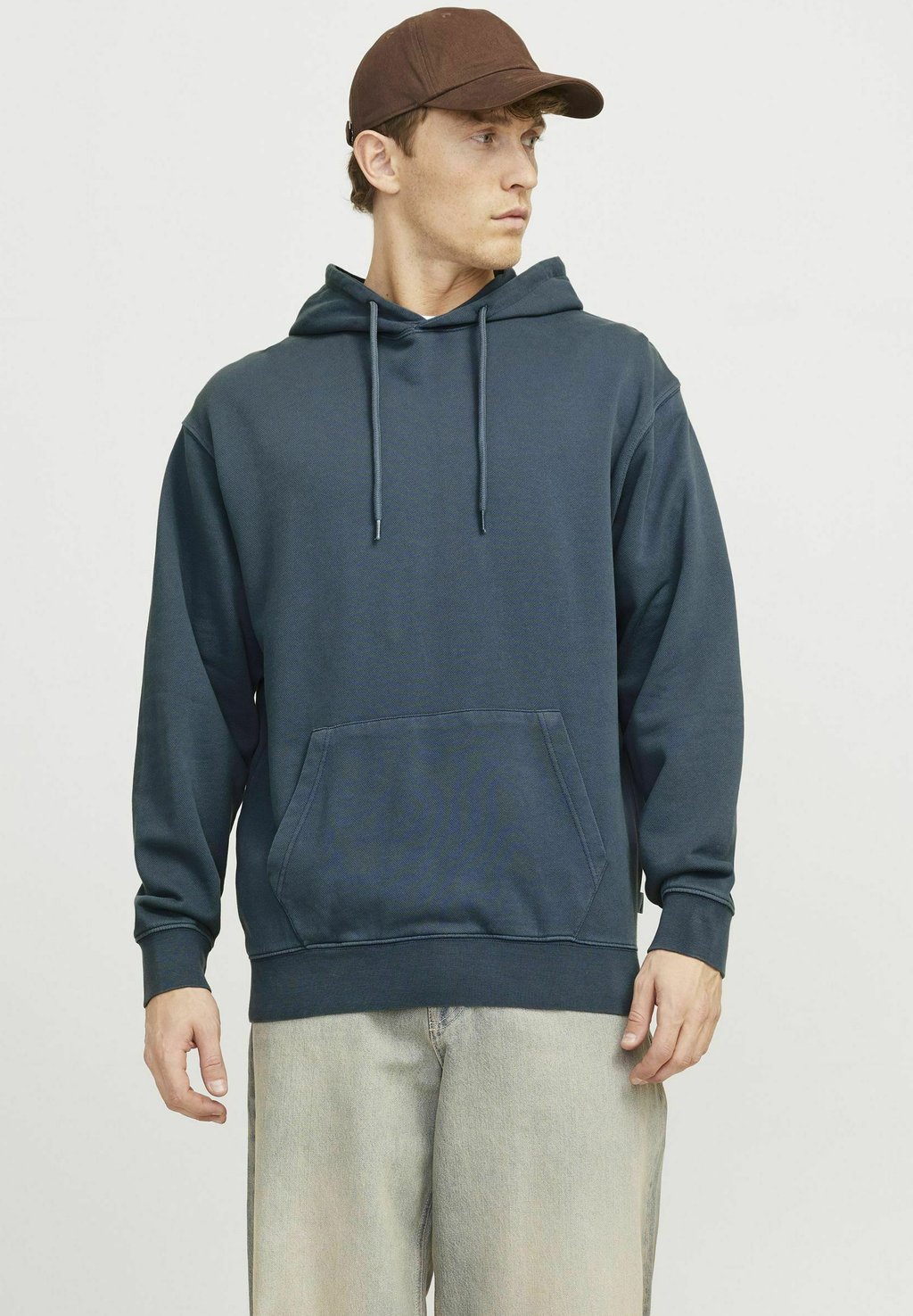 Толстовка JJECHARGE Jack & Jones, синий деним
Толстовка JJECHARGE Jack & Jones, синий деним