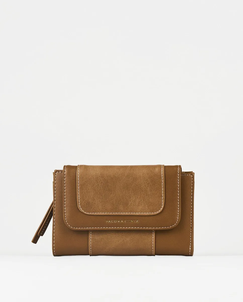 Средняя кожаная сумка-кошелек верблюжьего цвета Pacomartinez, песочный
Средняя кожаная сумка-кошелек верблюжьего цвета Pacomartinez, песочный