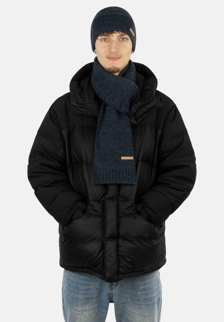 Шарф Normani SCHAL HAUTFREUNDLICH UND WEICH AUS SCHAFWOLLE, Blau Meliert/Mottled Blue
Шарф Normani SCHAL HAUTFREUNDLICH UND WEICH AUS SCHAFWOLLE, Blau Meliert/Mottled Blue