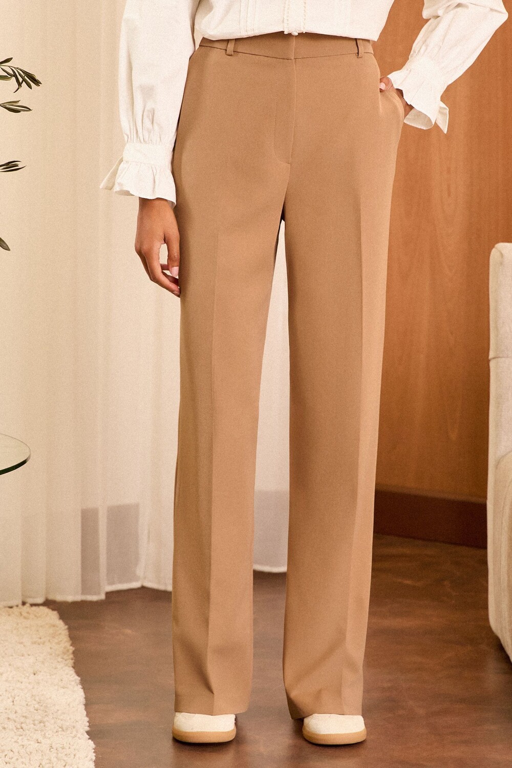 Широкие брюки с высокой талией Love & Roses, коричневый
Широкие брюки с высокой талией Love & Roses, коричневый