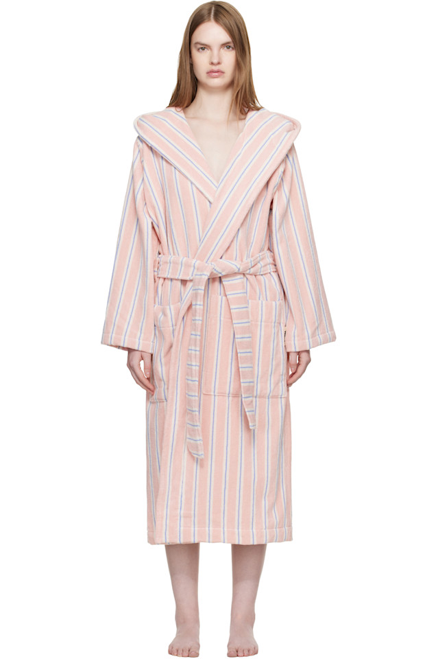Tekla Розовый махровый халат с капюшоном
Tekla Розовый махровый халат с капюшоном