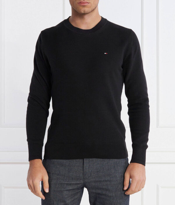 Джемпер мужской Tommy Hilfiger базовый, черный
Джемпер мужской Tommy Hilfiger базовый, черный