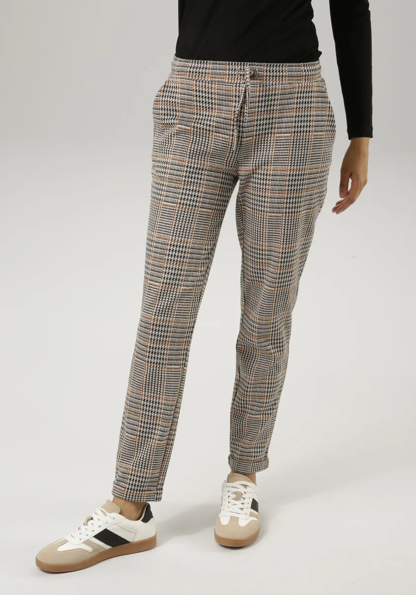 Брюки без застежки Aniston CASUAL в гармоничном клетчатом дизайне - НОВАЯ КОЛЛЕКЦИЯ, коричневый
Брюки без застежки Aniston CASUAL в гармоничном клетчатом дизайне - НОВАЯ КОЛЛЕКЦИЯ, коричневый