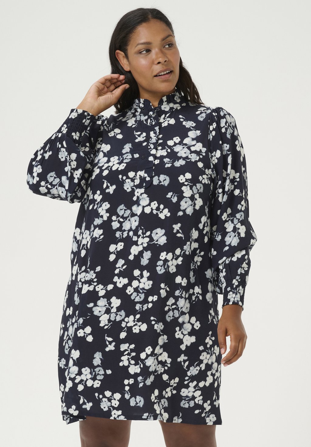 Платье-рубашка Kaffe Curve, темно-синий
Платье-рубашка Kaffe Curve, темно-синий