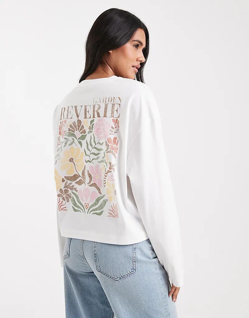 Лонгслив с длинными рукавами Miss Selfridge в стиле скейтера с графикой
Лонгслив с длинными рукавами Miss Selfridge в стиле скейтера с графикой