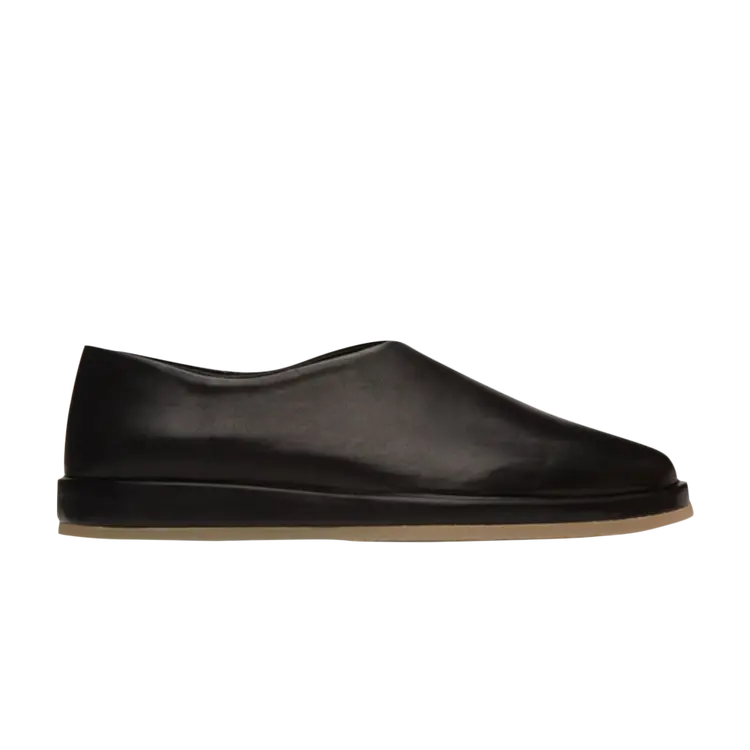 Лоферы Fear Of God Fear of God The Mule Loafer, черный
Лоферы Fear Of God Fear of God The Mule Loafer, черный