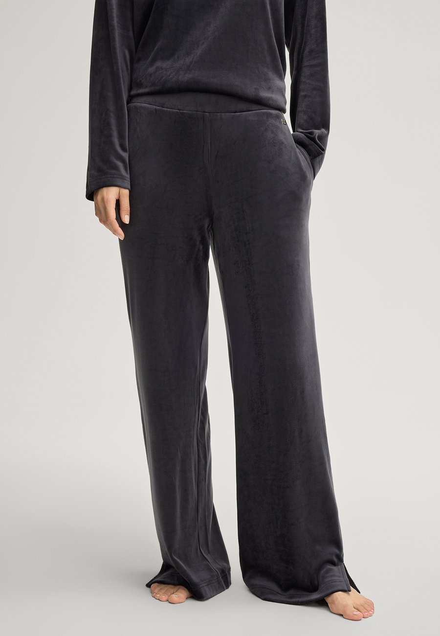 Пижамные брюки JOOP! LOUNGEWEAR, Schwarz/Black
Пижамные брюки JOOP! LOUNGEWEAR, Schwarz/Black