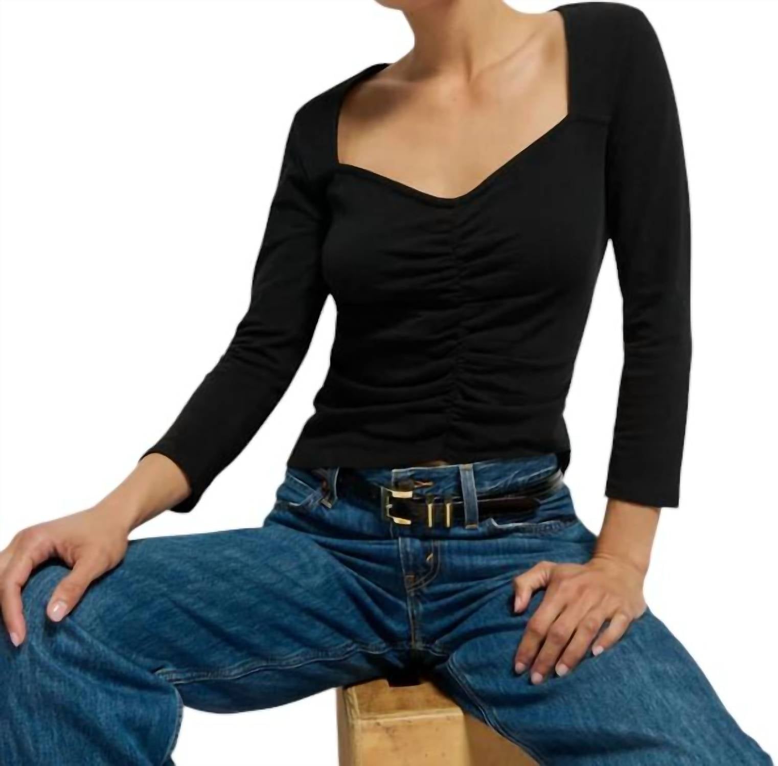 Топ Mikaela в цвете Jet Black Nation LTD
Топ Mikaela в цвете Jet Black Nation LTD