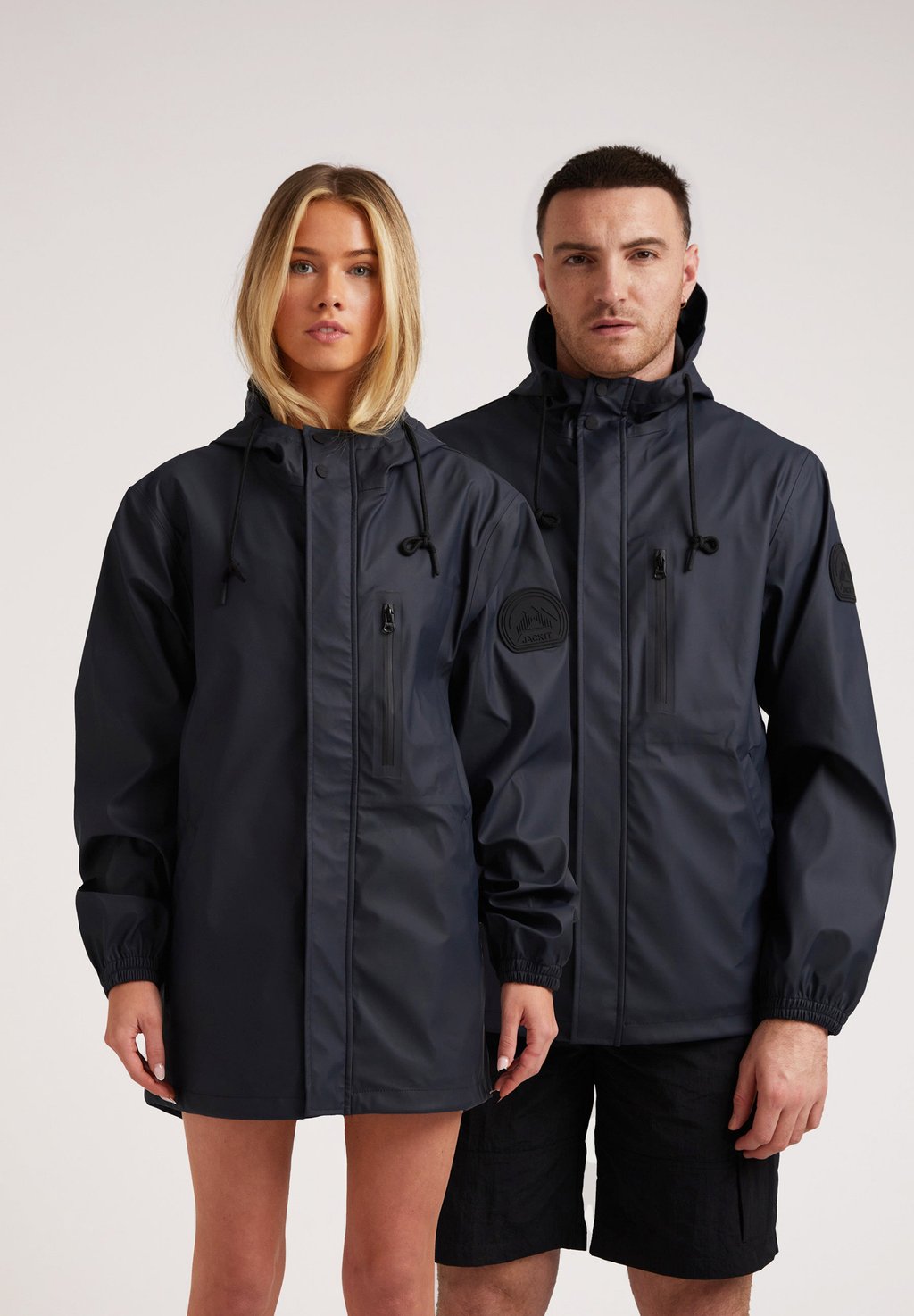 Водонепроницаемая куртка ELEMENTS HOODED RAINCOAT - Parka - navy JACK1T, темно-синий
Водонепроницаемая куртка ELEMENTS HOODED RAINCOAT - Parka - navy JACK1T, темно-синий
