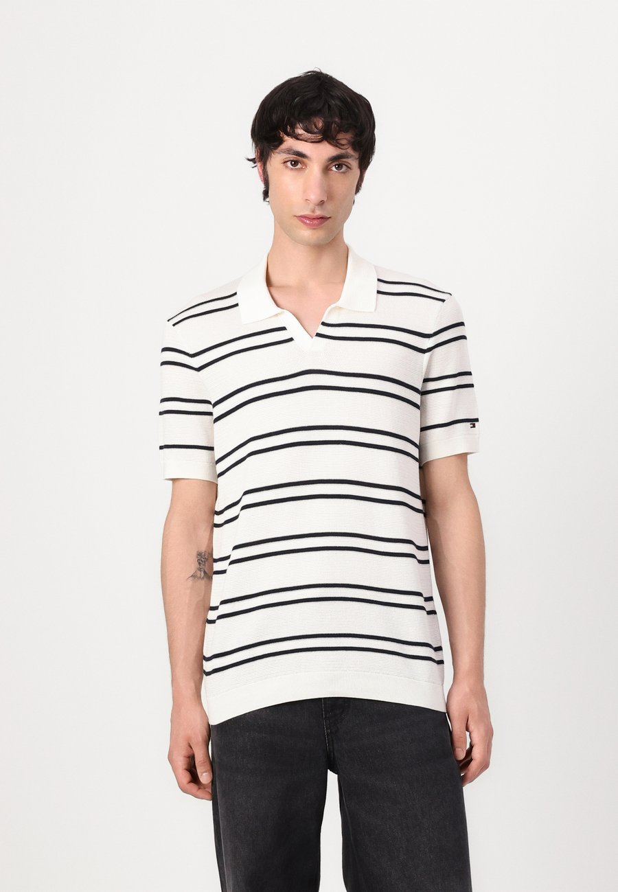 Поло Tommy Hilfiger UNISEX, Ivory Petal/Desert Sky/Off-White
Поло Tommy Hilfiger UNISEX, Ivory Petal/Desert Sky/Off-White