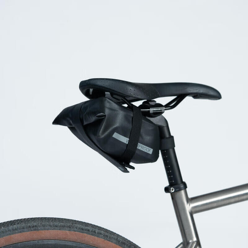 Велосипедная сумка Decathlon, сумка 0,8 л, водонепроницаемая седельная сумка IPX4, седельная сумка, водонепроницаемая сумка для велосипедного снаряжения-4273497
Велосипедная сумка Decathlon, сумка 0,8 л, водонепроницаемая седельная сумка IPX4, седельная сумка, водонепроницаемая сумка для велосипедного снаряжения-4273497