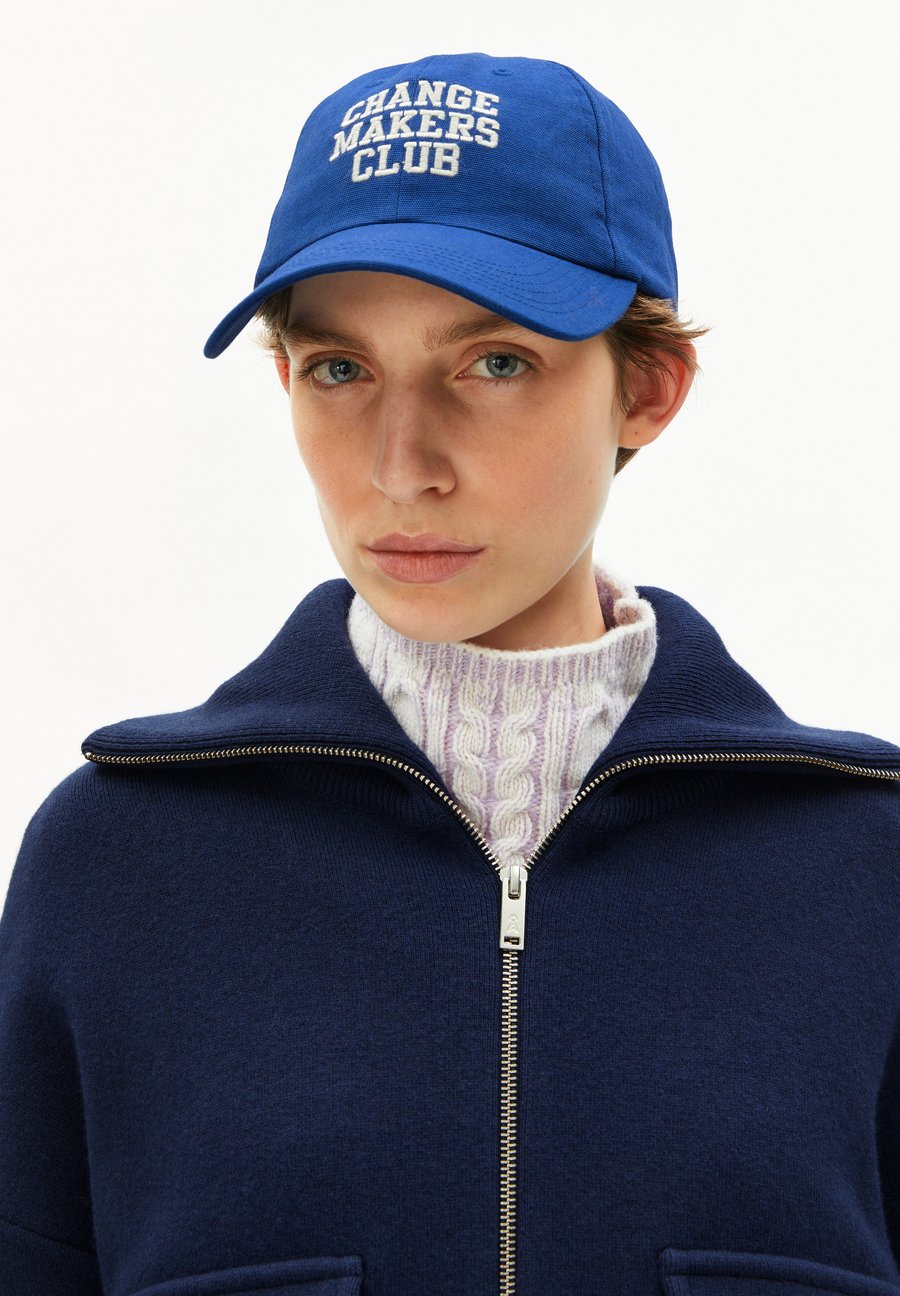 Бейсболка ARMEDANGELS YENAAS CHANGEMAKERS, Dark Wave/Blue
Бейсболка ARMEDANGELS YENAAS CHANGEMAKERS, Dark Wave/Blue